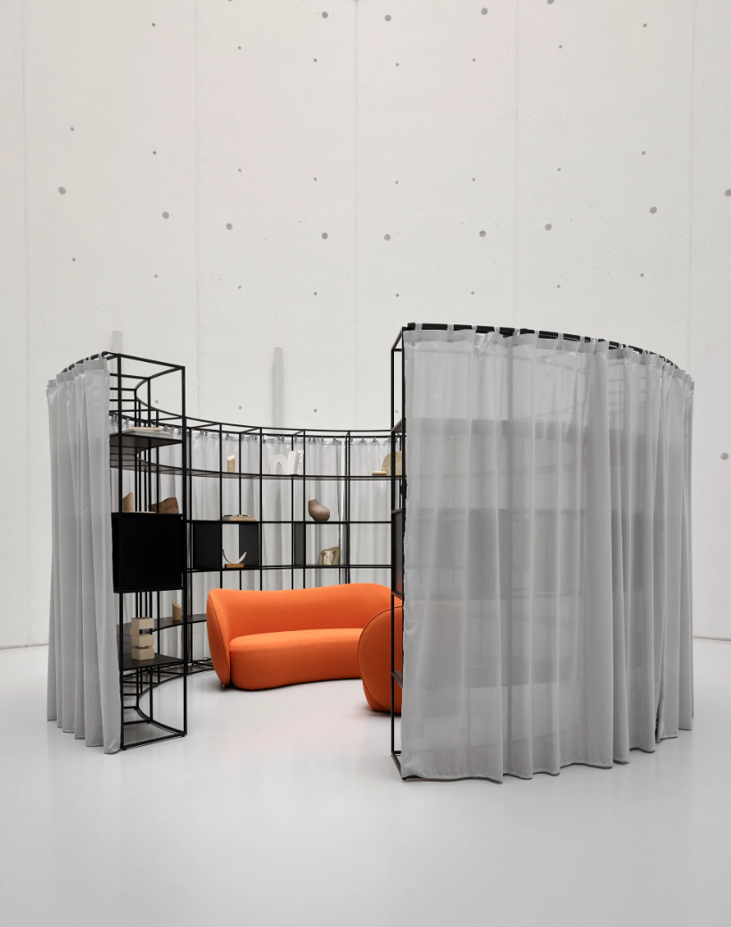 Crate Divide with Curtains 506